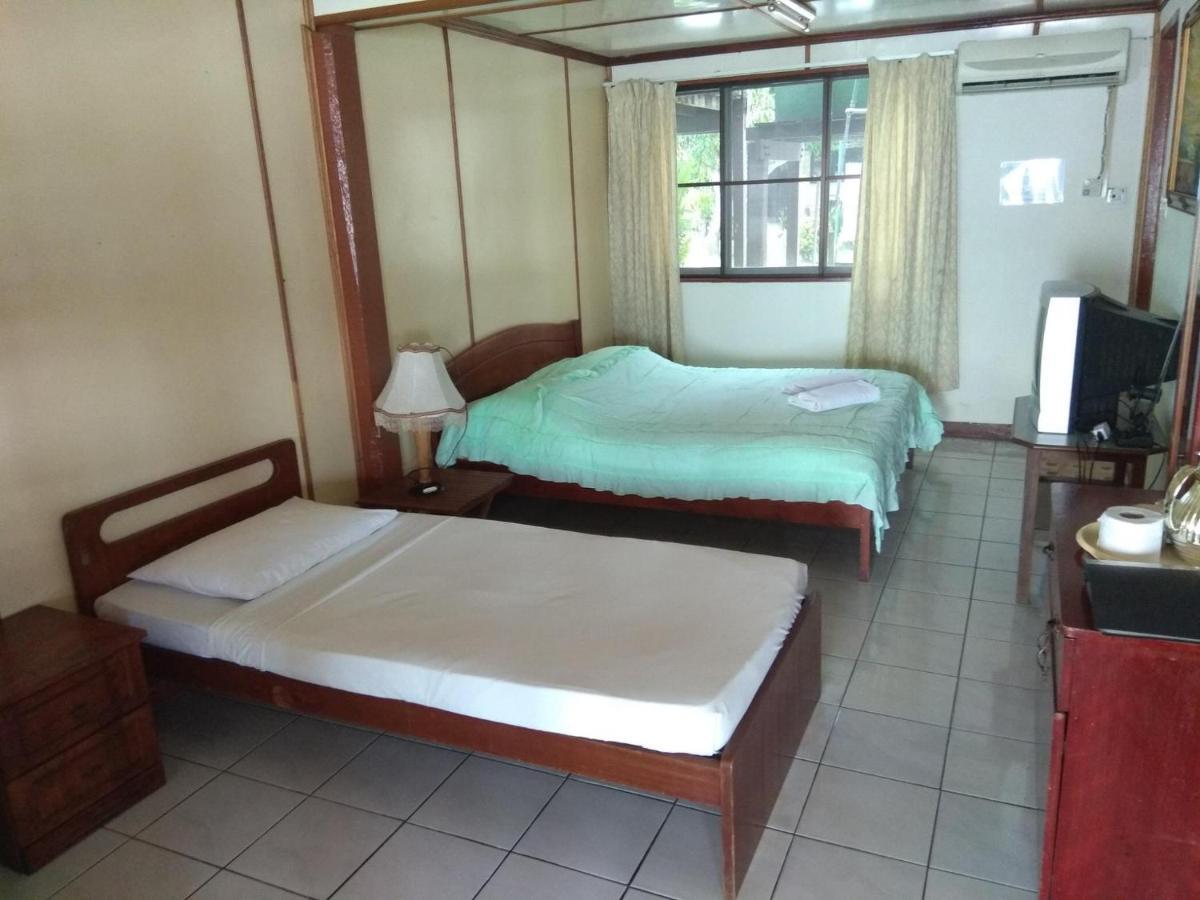 Seaside Travellers Inn Kinarut Esterno foto