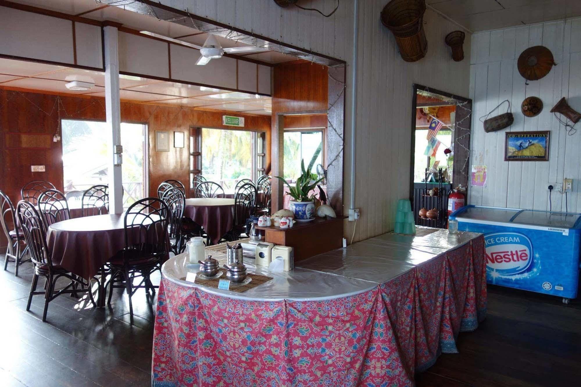 Seaside Travellers Inn Kinarut Esterno foto
