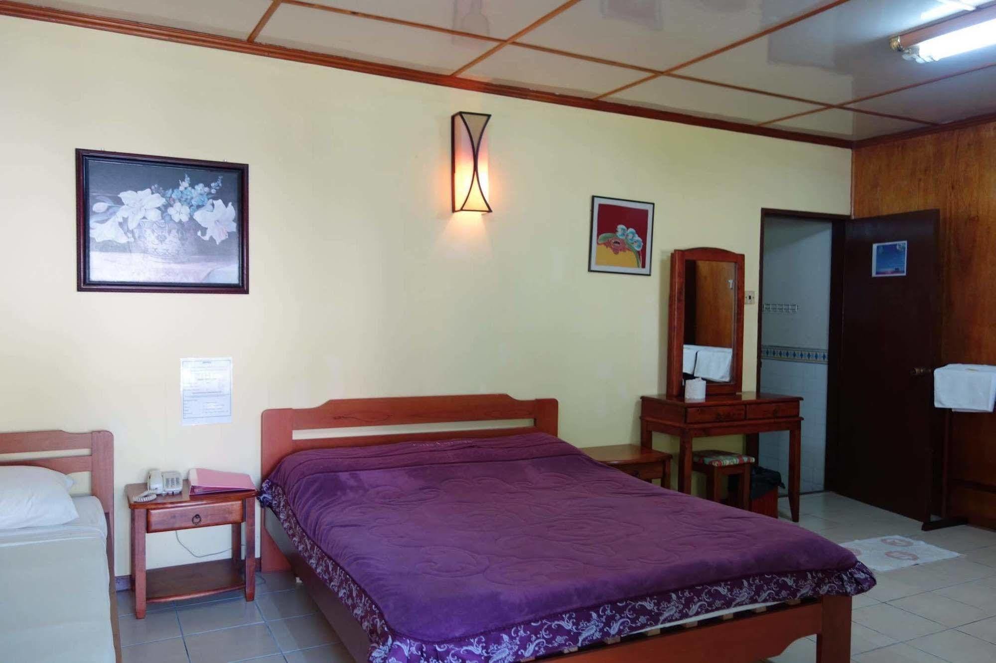 Seaside Travellers Inn Kinarut Esterno foto