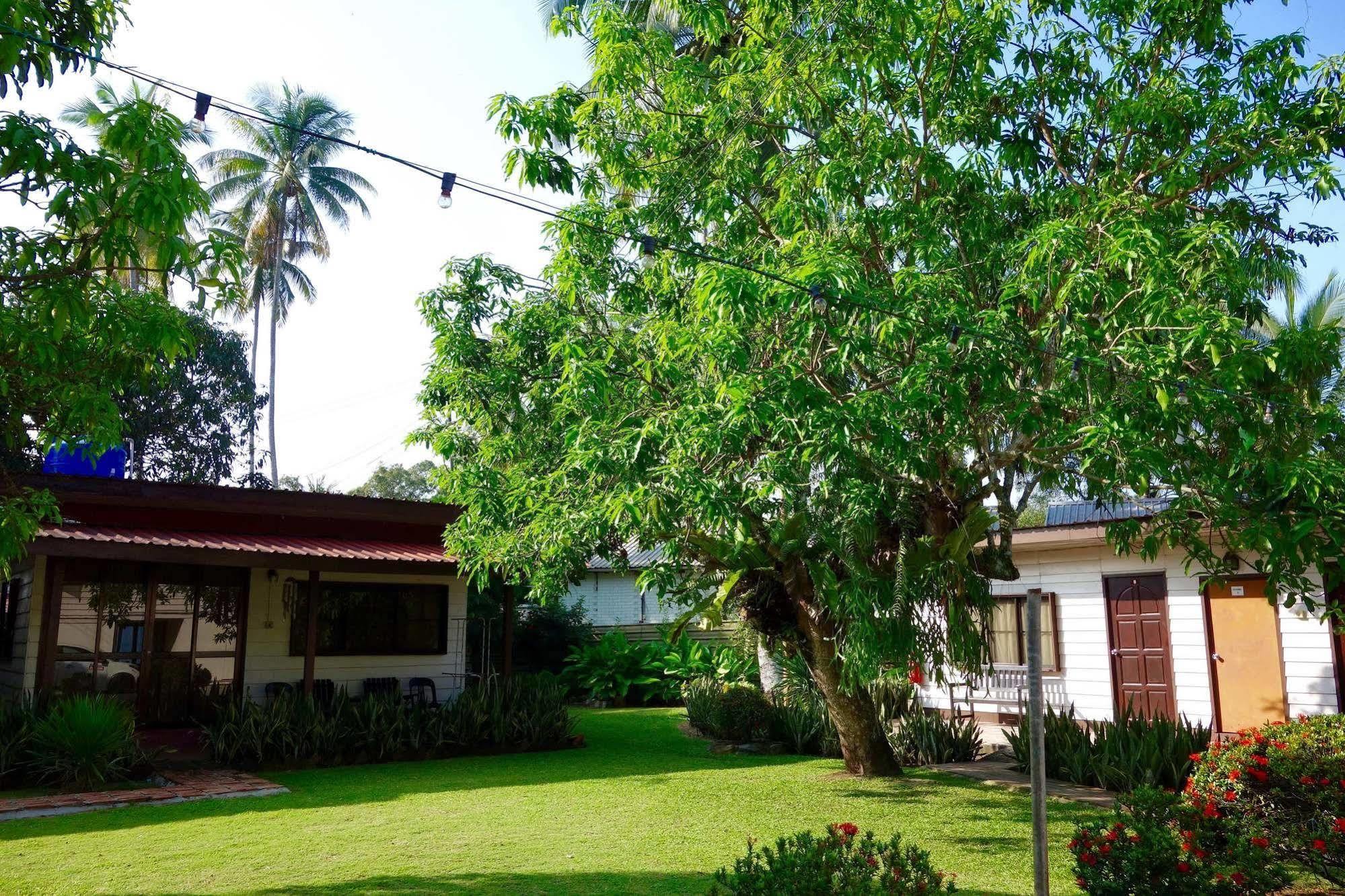 Seaside Travellers Inn Kinarut Esterno foto